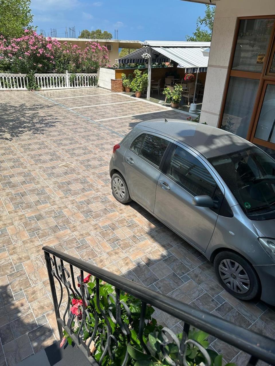 Eid Mar Hostel Vlore Ngoại thất bức ảnh