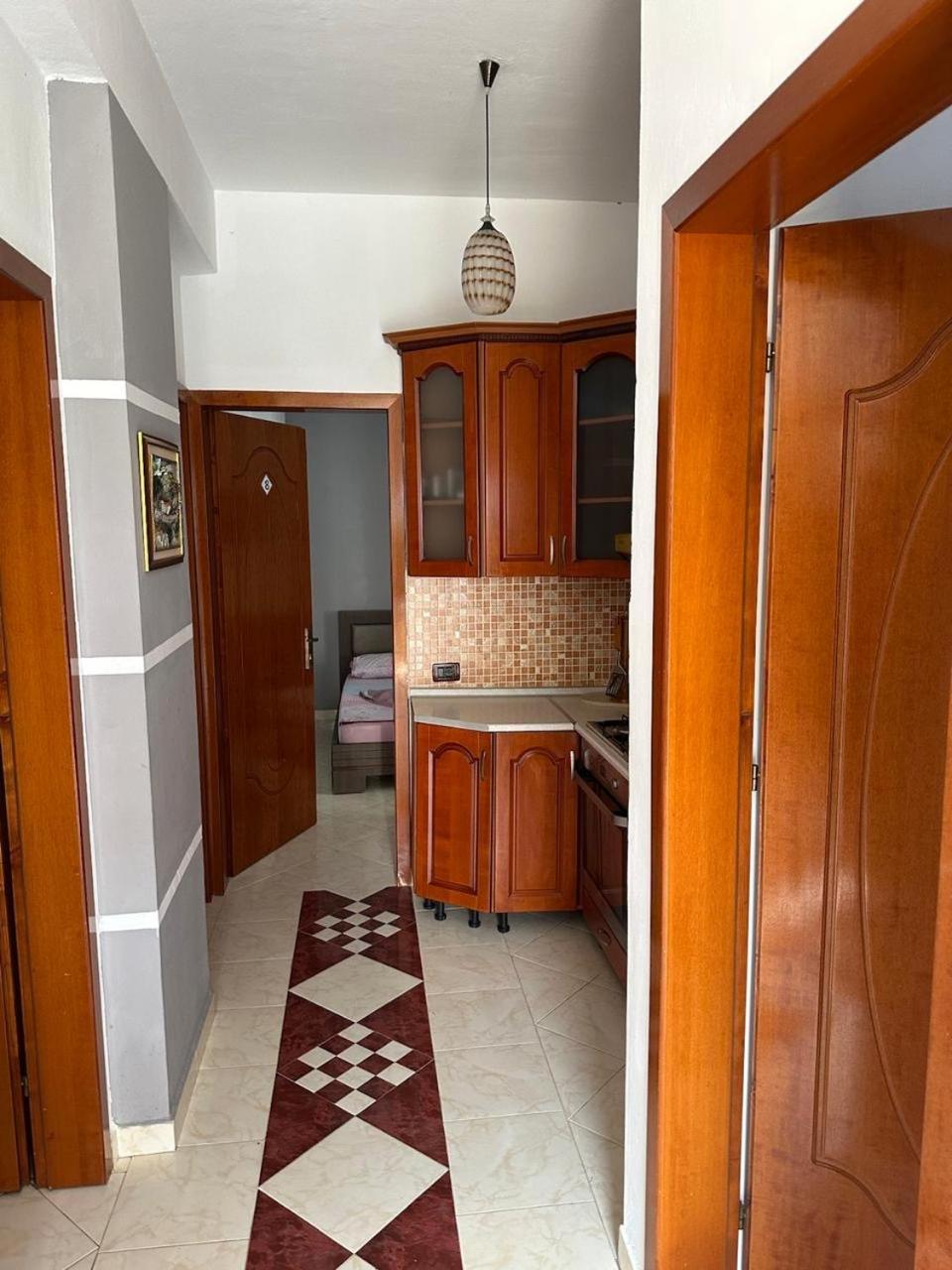 Eid Mar Hostel Vlore Ngoại thất bức ảnh