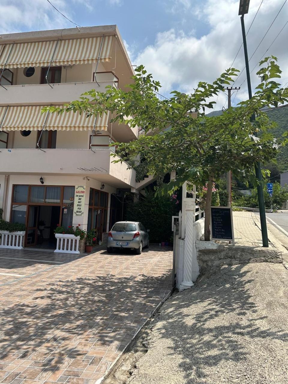 Eid Mar Hostel Vlore Ngoại thất bức ảnh